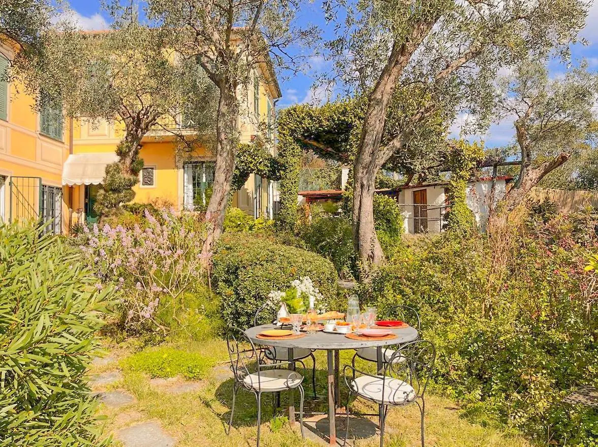 Vila L'Uliveto Di Santa Con Piscina Santa Margherita Ligure 0*,